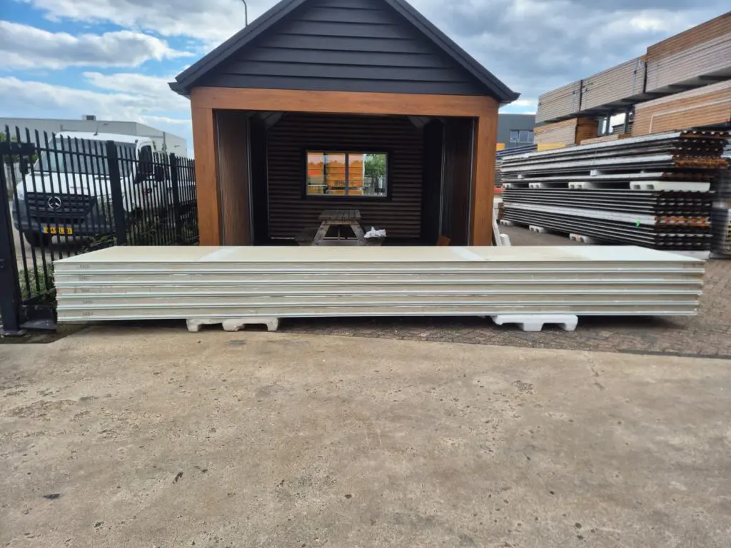 Joris Ide 100/1100 € 19,50 per m²