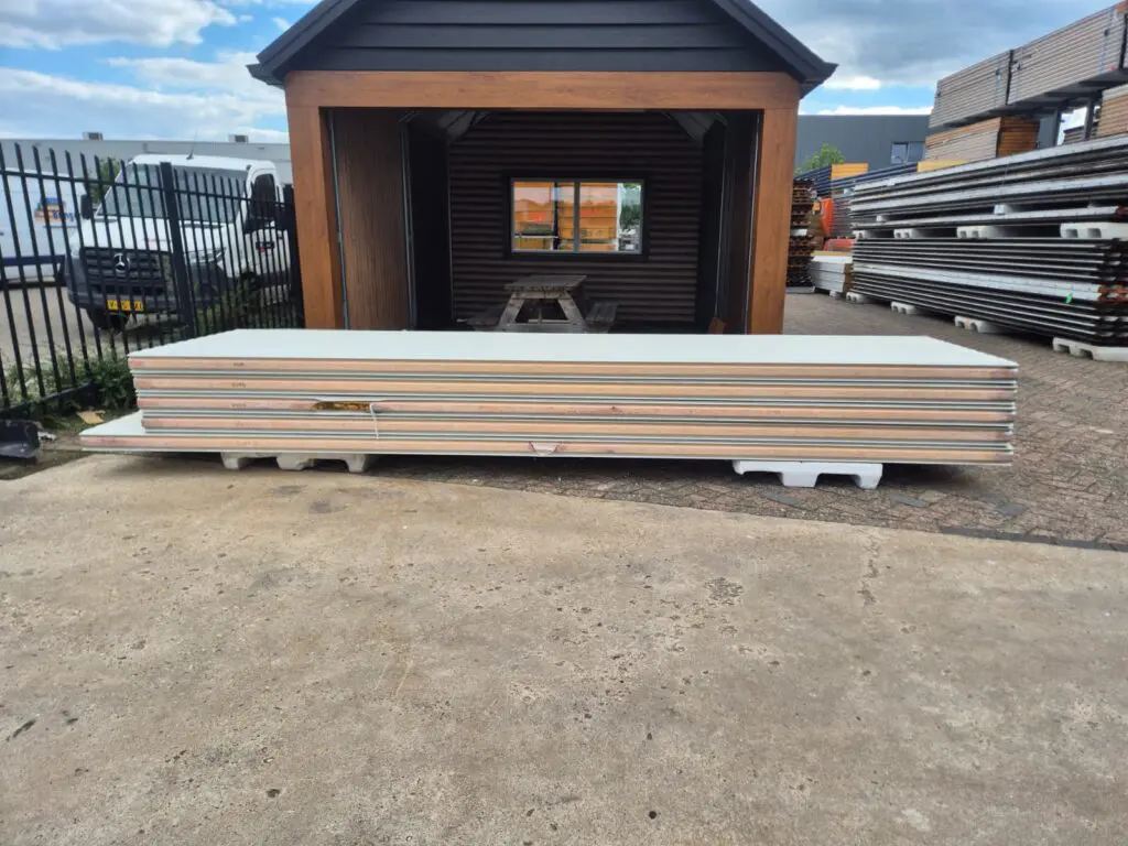 Joris Ide 100/1100 € 24,50 per m²