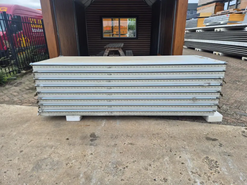 Kingspan 90/1000 € 25,00 per m²