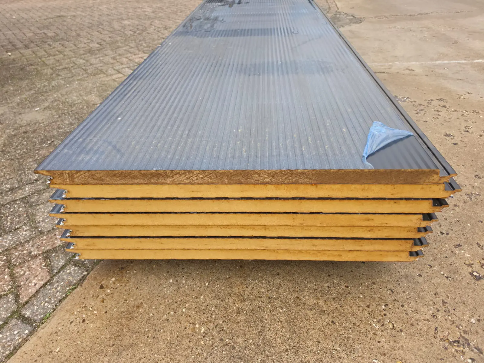 Kingspan 45/1000 € 19,00 per m² - Afbeelding 3