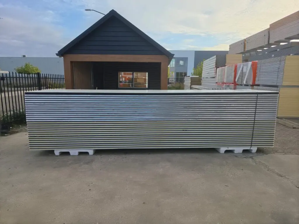 Cladding Point 40/1150 € 15,00 per m²